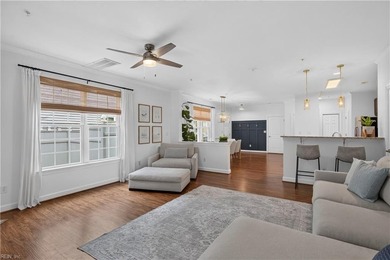 Beautiful and meticulously cared for open concept, end unit - photo 4