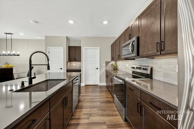 Enjoy refined, low-maintenance living in this beautifully - photo 15