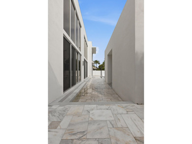 LOCATION IS EVERYTHING! IN THE HEART OF EAST BOCA RATON, THIS - photo 15