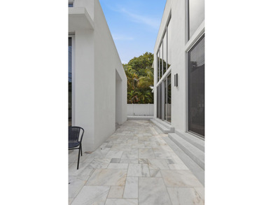 LOCATION IS EVERYTHING! IN THE HEART OF EAST BOCA RATON, THIS - photo 16