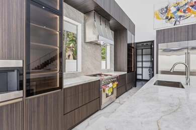 LOCATION IS EVERYTHING! IN THE HEART OF EAST BOCA RATON, THIS - photo 19