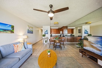 Kamaole Sands is ideally situated in South Maui, just across the - photo 21