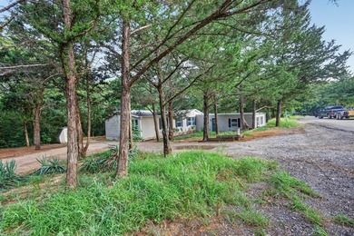 Unlock the potential of this 3-bedroom, 2-bathroom mobile home - photo 3