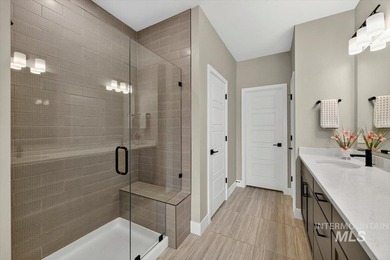 Enjoy refined, low-maintenance living in this beautifully - photo 27