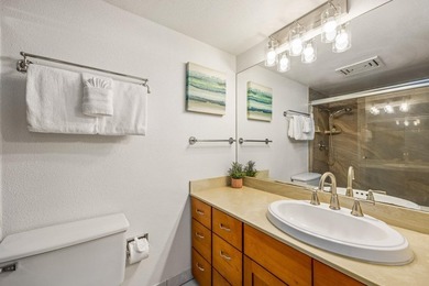 Kamaole Sands is ideally situated in South Maui, just across the - photo 27