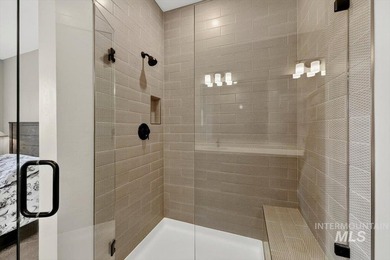 Enjoy refined, low-maintenance living in this beautifully - photo 28