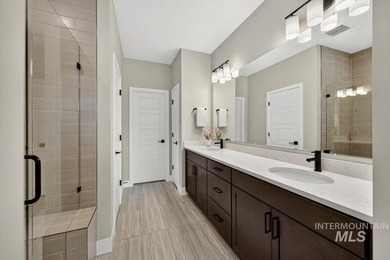 Enjoy refined, low-maintenance living in this beautifully - photo 29