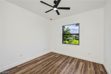 This extraordinary NEW CONSTRUCTION 3 bedroom (+ den), 2 bath - photo 33