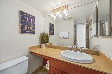 Kamaole Sands is ideally situated in South Maui, just across the - photo 33