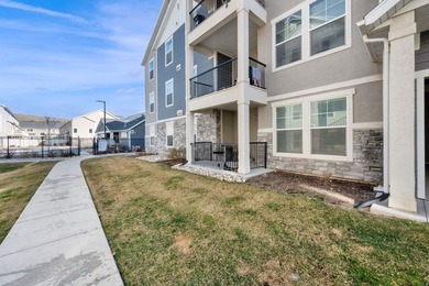 Step into this sleek, main-floor condo located in one of Utah's - photo 4