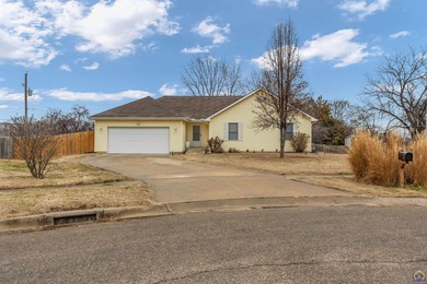 Well-maintained 5-bedroom, 2-bath home in the desirable Seaman