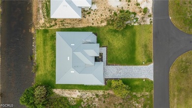 This extraordinary NEW CONSTRUCTION 3 bedroom (+ den), 2 bath - photo 47