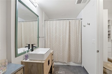Discover the ultimate urban sanctuary in the heart of Downtown - photo 10