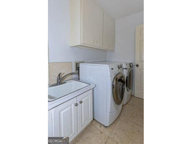 Owners are purchasing additional property & moving in the near - photo 12