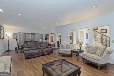 Owners are purchasing additional property & moving in the near - photo 15