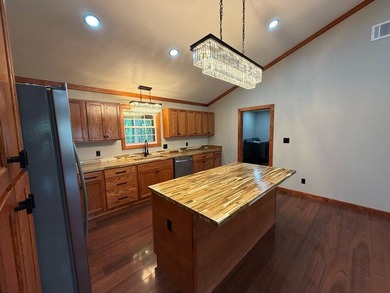 Wake up to panoramic lake views and the peaceful beauty of Lake - photo 17