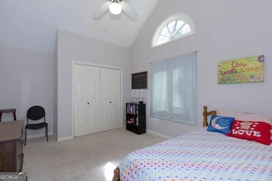 Owners are purchasing additional property & moving in the near - photo 27