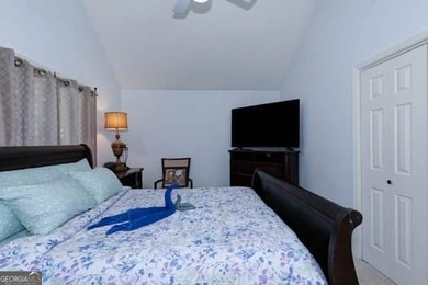 Owners are purchasing additional property & moving in the near - photo 28