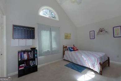 Owners are purchasing additional property & moving in the near - photo 34