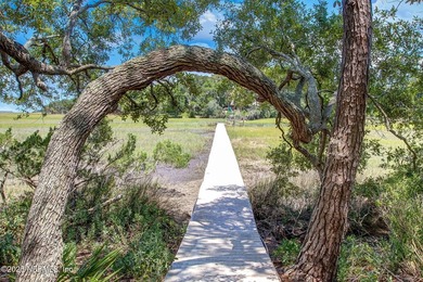 If you haven't seen Waterman's Bluff, then you're missing one of - photo 34