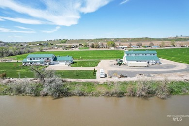 (private lake, pond, creek) Home For Sale in Ontario Oregon