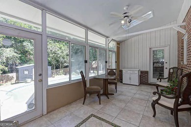 Owners are purchasing additional property & moving in the near - photo 47