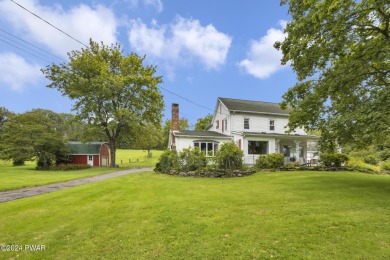 Lake Home For Sale in Damascus, Pennsylvania