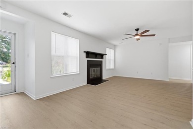 Carefree living - First floor, 3 BR, 2 BA 1250 sq ft with FP in - photo 5