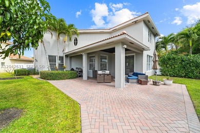 NEW PRICE! Exceptional Value on a Rare Lakefront Cul-de-Sac Home - photo 5