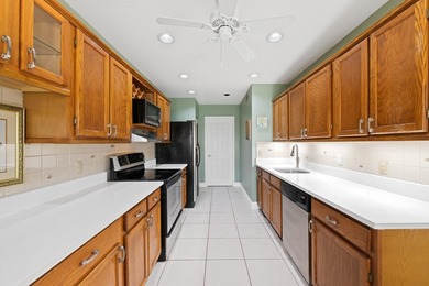 Charming 2-Bedroom, 2-Bath Villa in Desirable Deer Creek! - photo 15