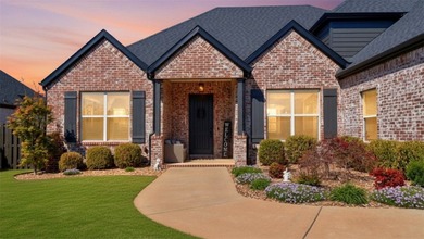 This immaculate 4 bedroom, 3 bath home has room for everything - photo 8