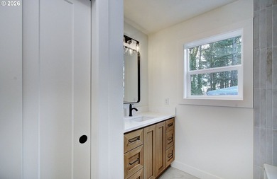 Fully remodeled daylight basement ranch with a shop/carport and - photo 18