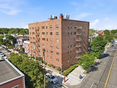 Welcome to effortless living in the heart of the highly - photo 25