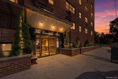 Welcome to effortless living in the heart of the highly - photo 26