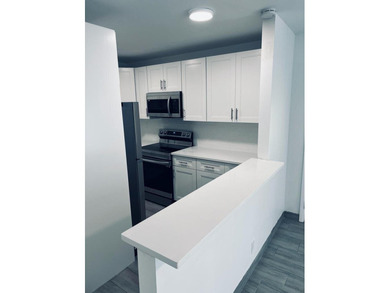 Rare 14-Unit building in the heart of Hollywood. Well-maintained - photo 4
