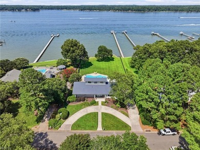 Set on a 1.65 spectacular waterfront lot, this exceptional - photo 3
