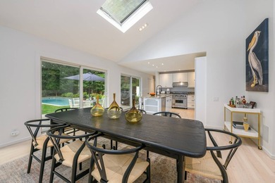 Experience sophisticated coastal living in this exceptional - photo 6