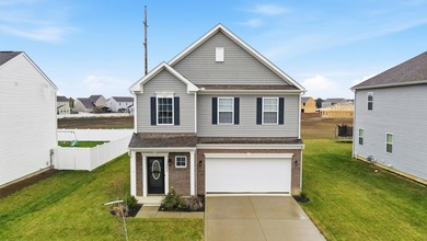 (private lake, pond, creek) Home For Sale in London Ohio