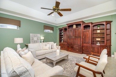Stunning Executive Pool Home with RV/boat Garage blends elegance - photo 15