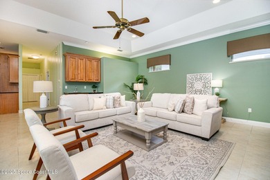 Stunning Executive Pool Home with RV/boat Garage blends elegance - photo 16