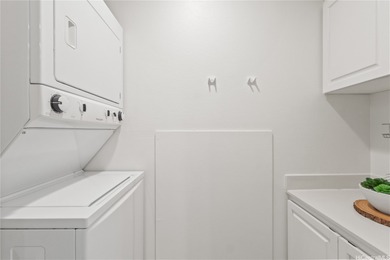 Corner-end waterfront townhome in the sought-after Gateway - photo 18