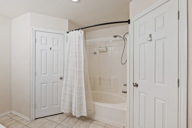 Welcome to this beautiful 3-bedroom, 2-bath, brick home that - photo 18