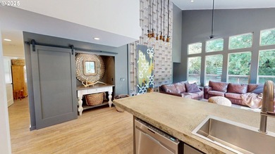 This expansive 2,188 sq. ft. home in Gold Beach, Oregon, offers - photo 19