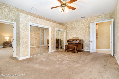 Stunning Executive Pool Home with RV/boat Garage blends elegance - photo 21