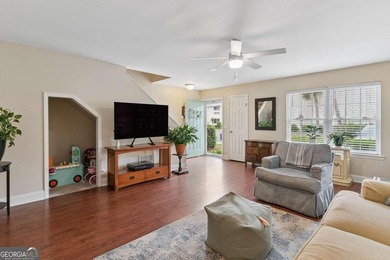Welcome to easy coastal living in this beautifully maintained - photo 2
