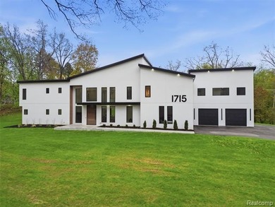 An extraordinary opportunity to own a newly constructed - photo 3
