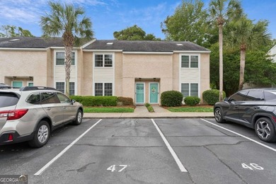 Welcome to easy coastal living in this beautifully maintained - photo 5