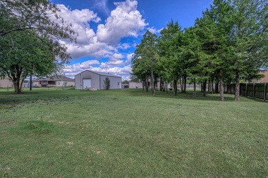 Welcome to this beautiful 3-bedroom, 2-bath, brick home that - photo 28