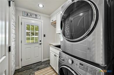 Fully Remodeled One-Story Near Lake Belton | 4BD / 2.5BA + - photo 29
