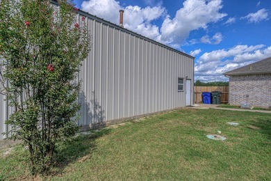 Welcome to this beautiful 3-bedroom, 2-bath, brick home that - photo 30